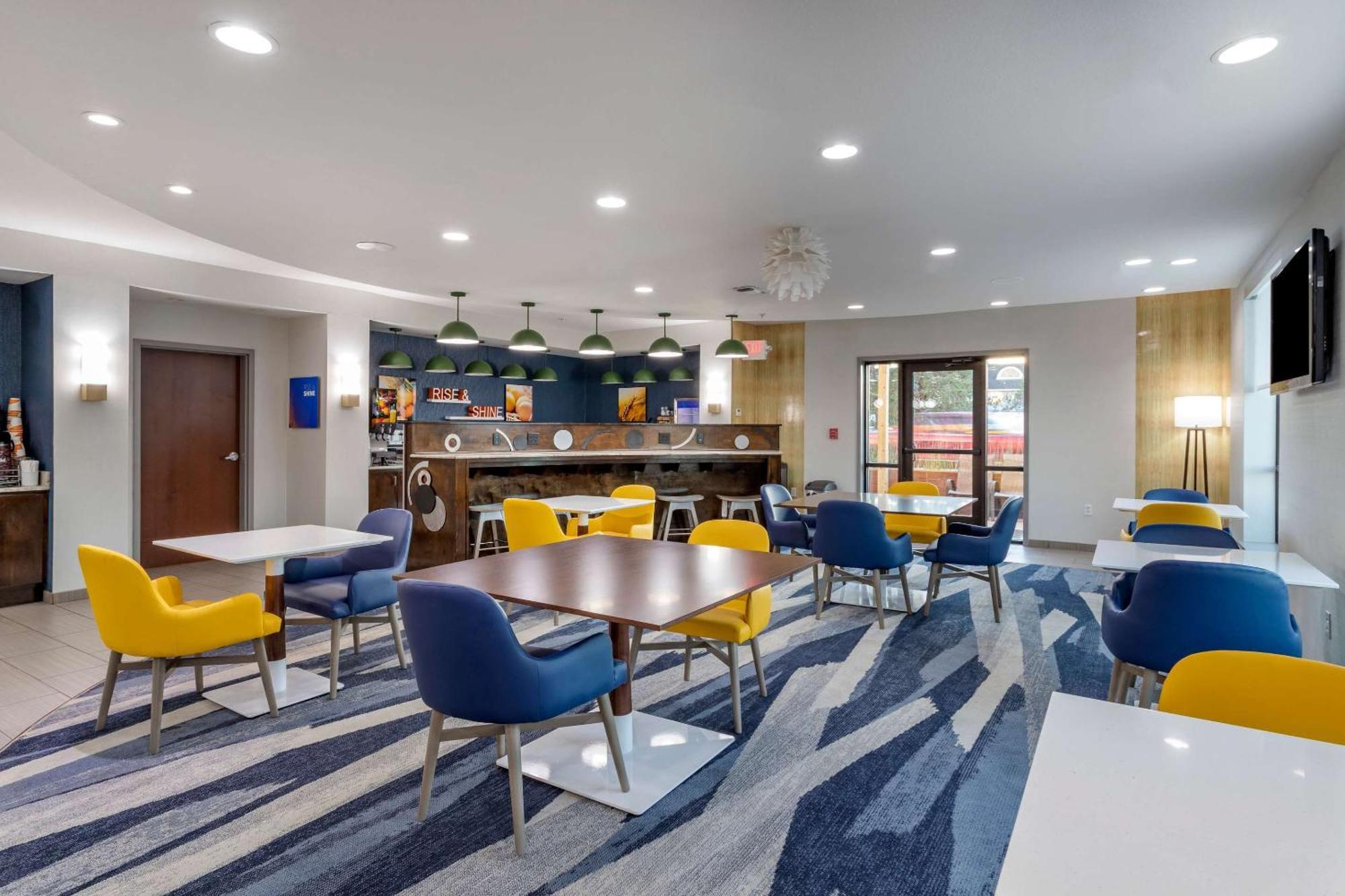 Comfort Suites Natchitoches Ngoại thất bức ảnh
