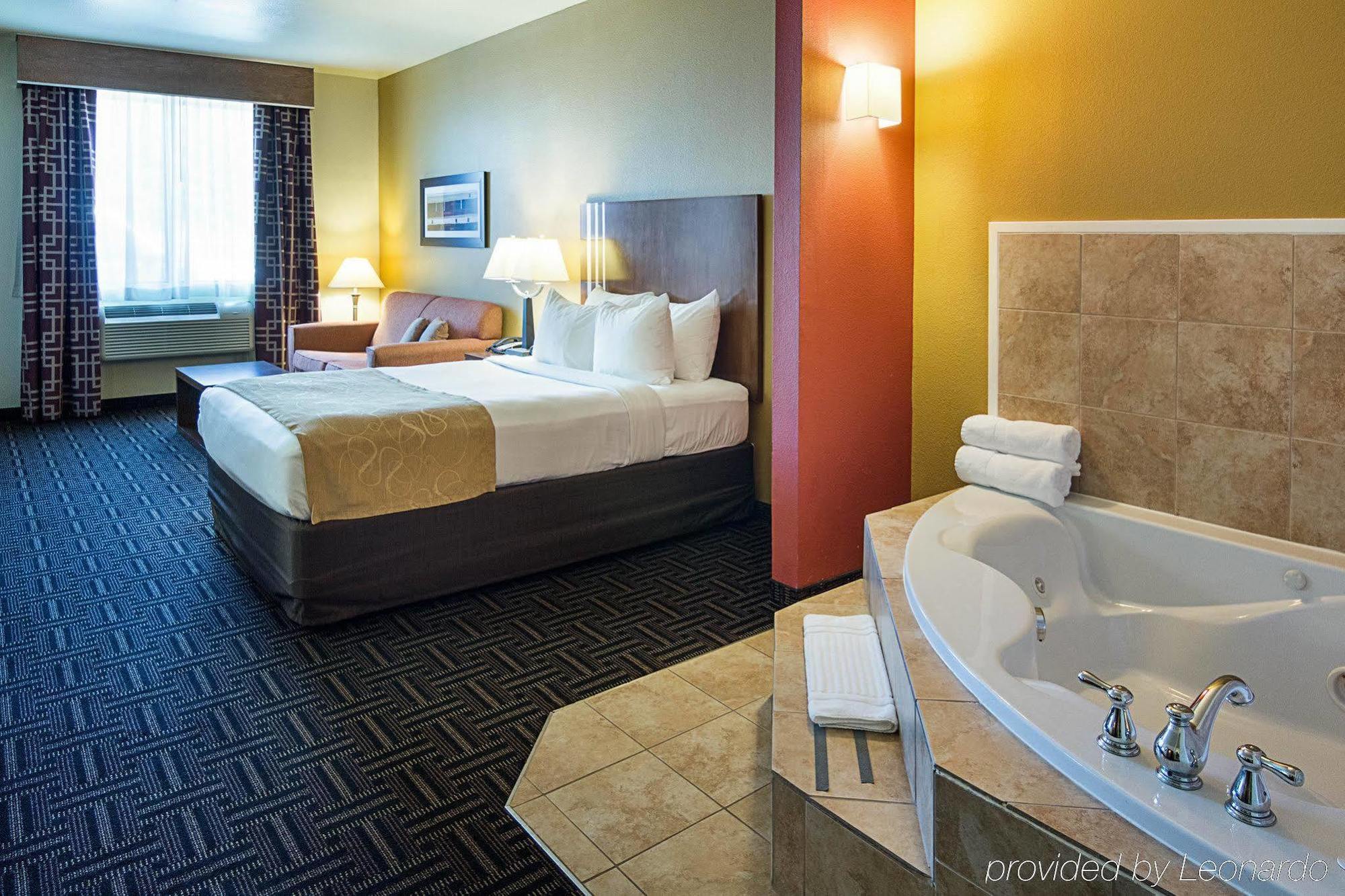 Comfort Suites Natchitoches Ngoại thất bức ảnh